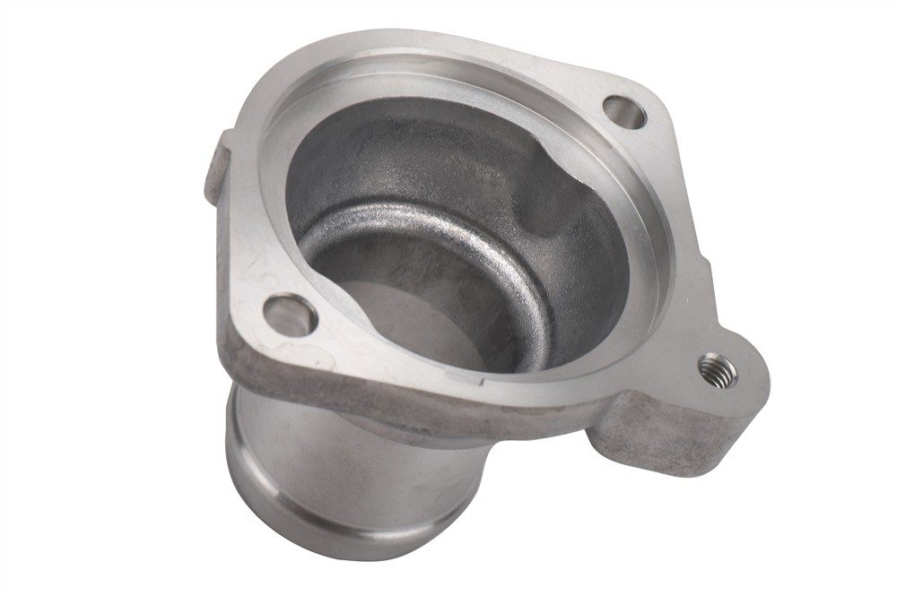 GM Genuine Parts Right Engine Coolant Thermostat Housing 15-81970 — image 2